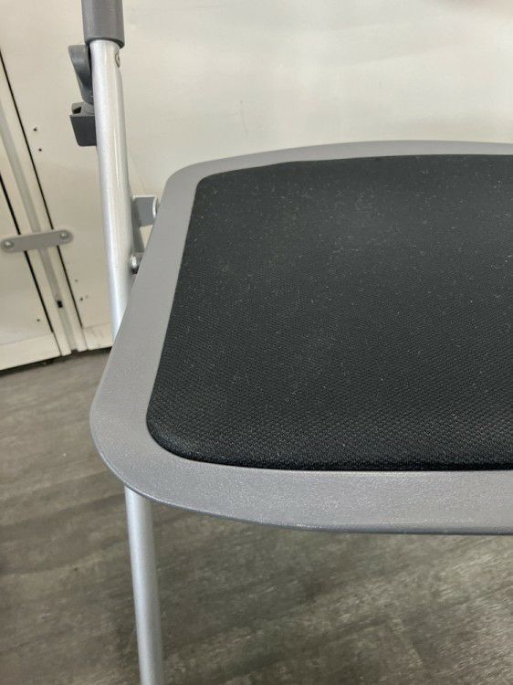 イトーキラムダシリーズ 折畳パイプイス 商品画像7