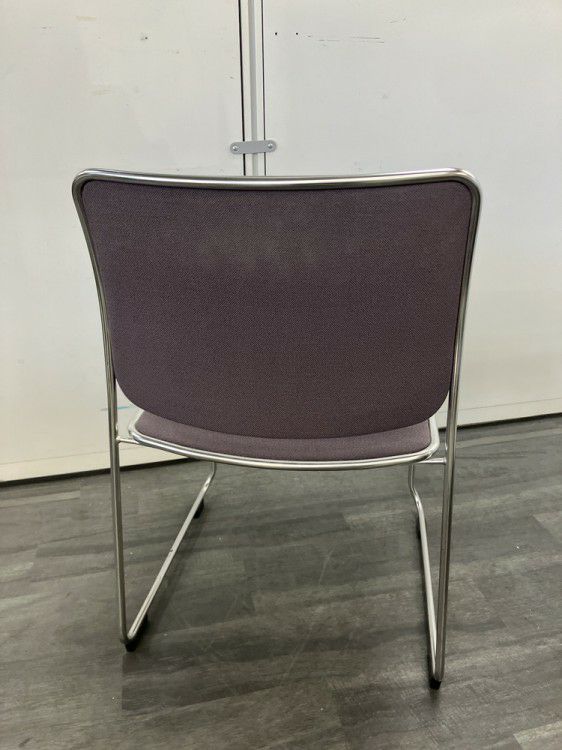 イトーキスタッキングチェア 商品画像2