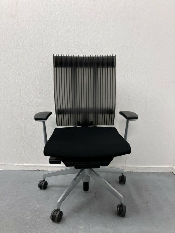 イトーキスピーナ（Spina）チェア 固定肘付スピーナチェア　 商品画像2