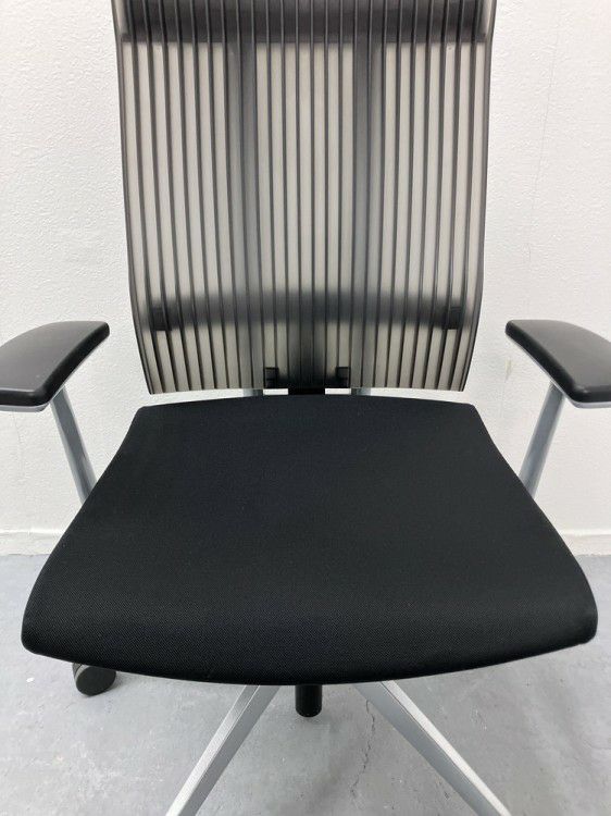 イトーキスピーナ（Spina）チェア 固定肘付スピーナチェア　 商品画像6