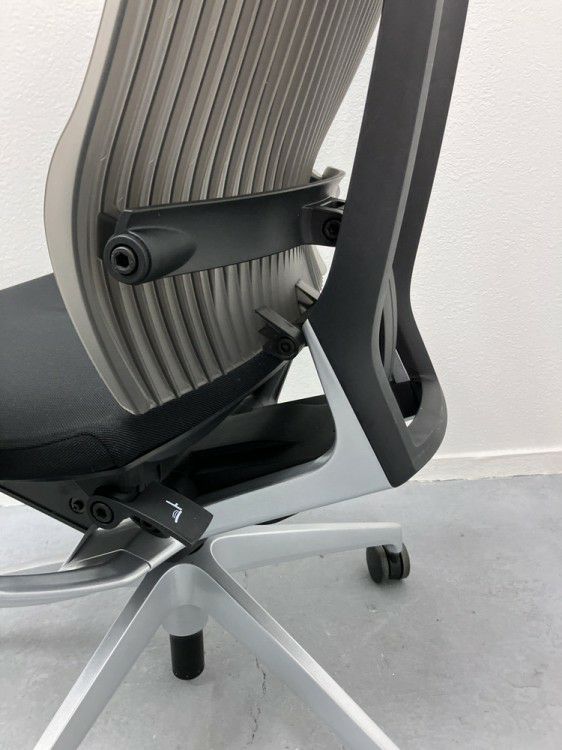 イトーキスピーナ（Spina）チェア 固定肘付スピーナチェア　 商品画像10