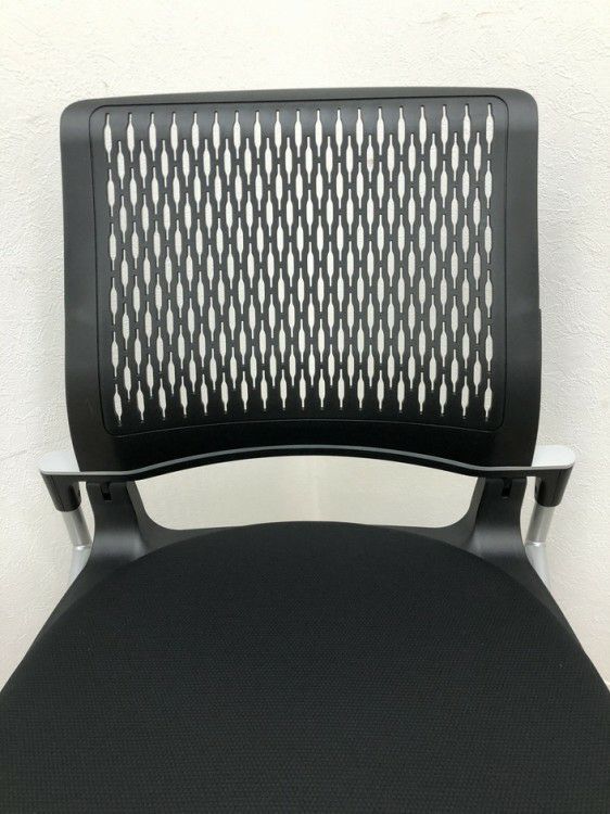 コクヨオルディナシリーズ ネスティングチェア 商品画像6