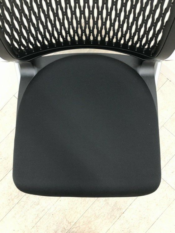 コクヨオルディナシリーズ ネスティングチェア 商品画像7