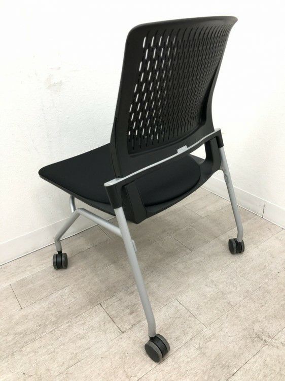 コクヨオルディナシリーズ ネスティングチェア 商品画像11