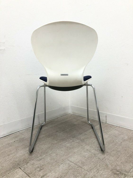オカムラ9370シリーズ スタッキングチェア 商品画像4
