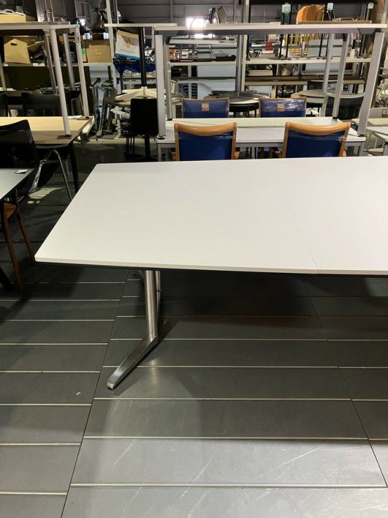 オカムララティオシリーズ 4800ミーティングテーブル 商品画像2