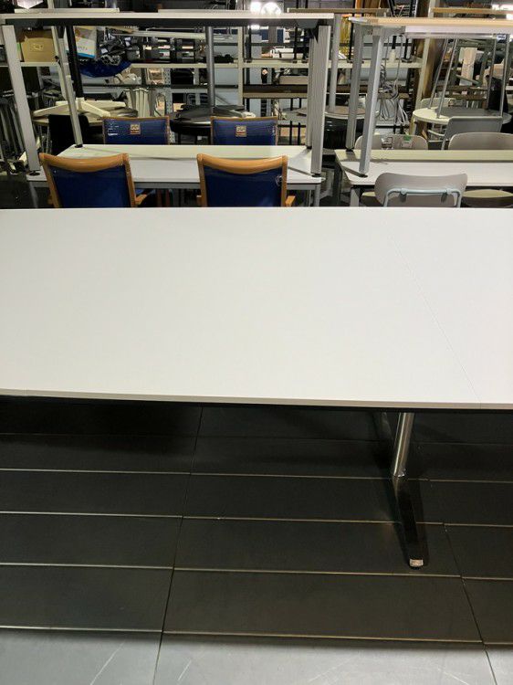 オカムララティオシリーズ 4800ミーティングテーブル 商品画像3