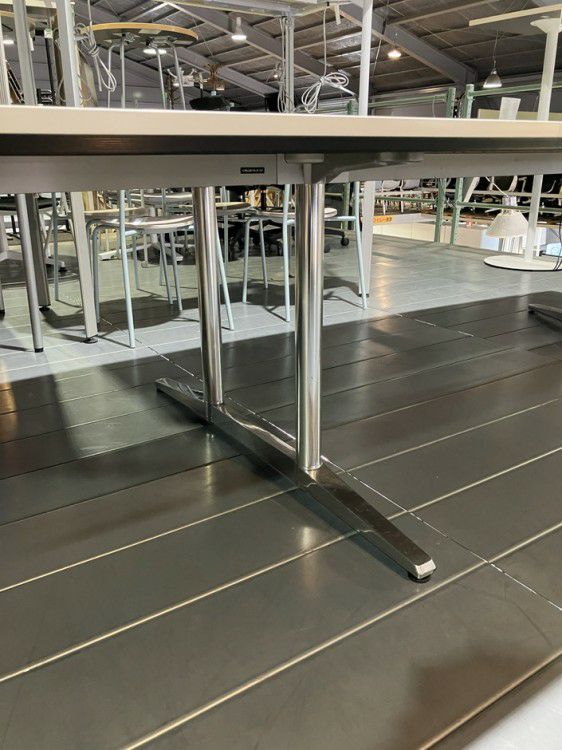 オカムララティオシリーズ 4800ミーティングテーブル 商品画像14