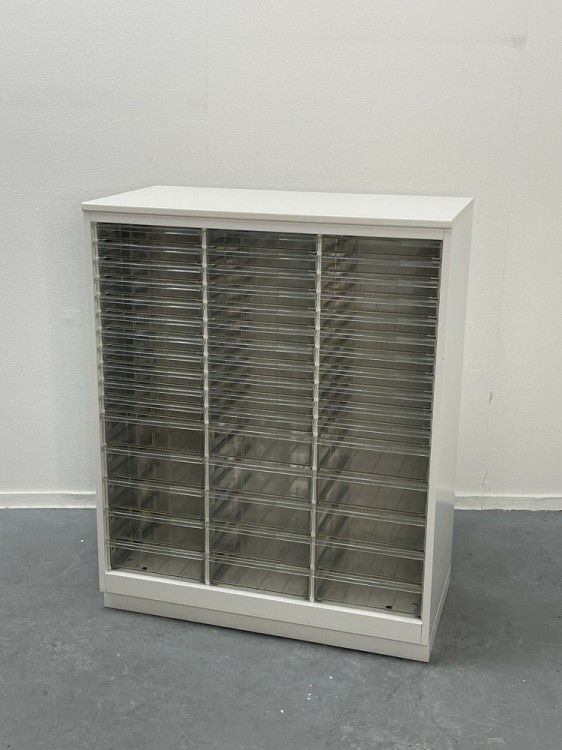 イトーキシンラインシリーズ クリアトレーキャビネット 商品画像1