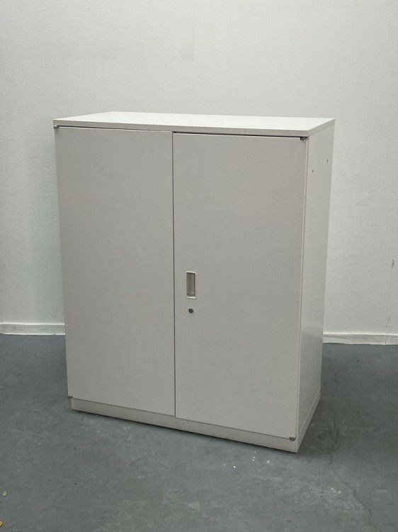 イトーキシンラインシリーズ 両開き書庫 商品画像1