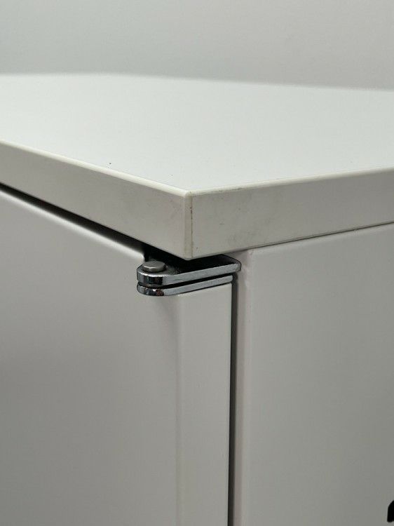 イトーキシンラインシリーズ 両開き書庫 商品画像4