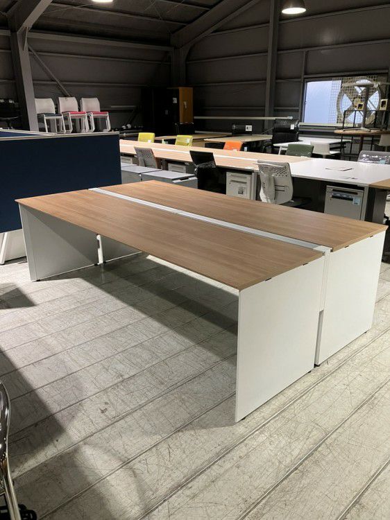 コクヨワークヴィスタ（WorkVista）シリーズ 2400フリーアドレスデスク 商品画像1