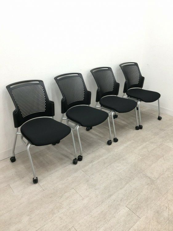 プラスチェダーCシリーズ ミーティングチェア4脚セット 商品画像1