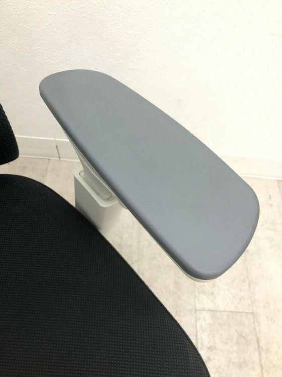 プラスBezel(ベゼル)チェア 可動肘付ベゼルチェア 商品画像13