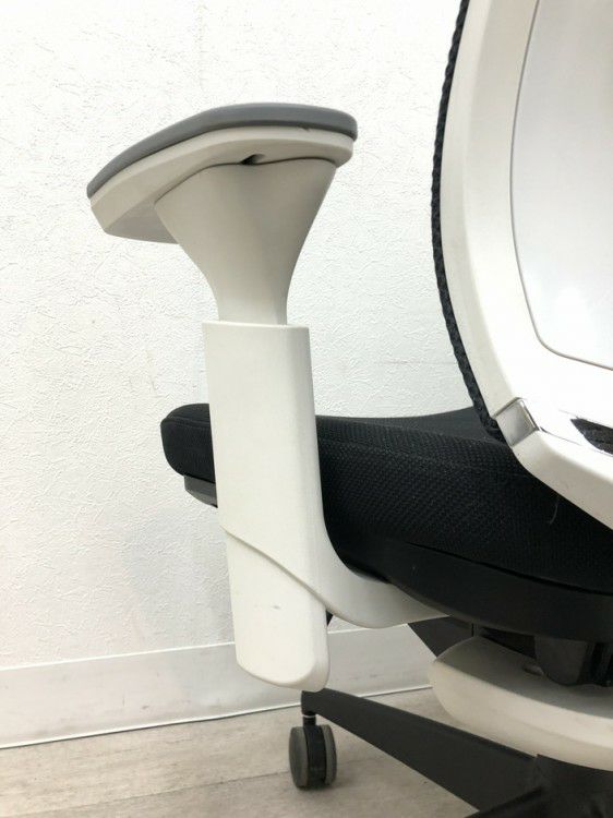 プラスBezel(ベゼル)チェア 可動肘付ベゼルチェア 商品画像15