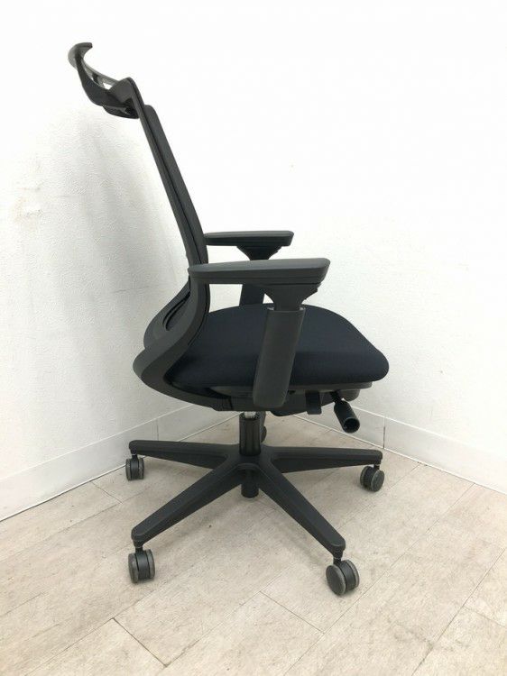 コクヨMitra2（ミトラ2）チェア 可動肘付ミトラ2チェア 商品画像6