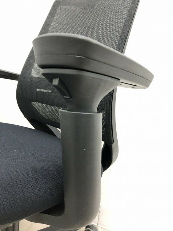 コクヨMitra2（ミトラ2）チェア 可動肘付ミトラ2チェア 商品画像15