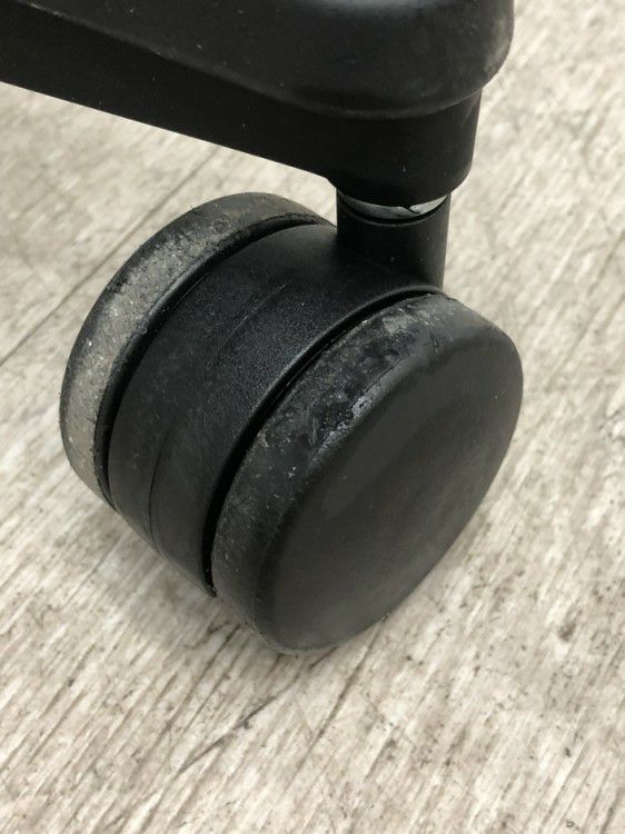 コクヨMitra2（ミトラ2）チェア 可動肘付ミトラ2チェア 商品画像22