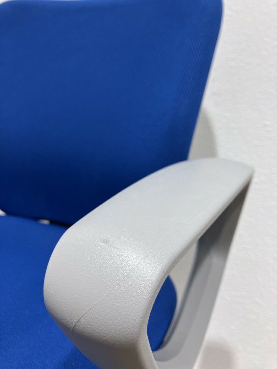 ライオンNo.290シリーズ 固定肘付オフィスチェア 商品画像4