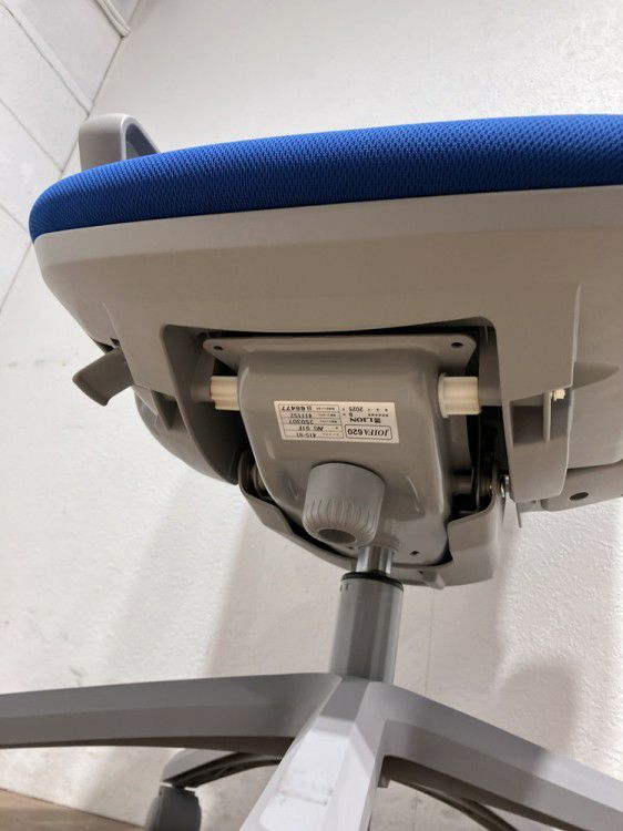 ライオンNo.290シリーズ 固定肘付オフィスチェア 商品画像6