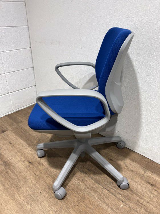 ライオンNo.290シリーズ 固定肘付オフィスチェア 商品画像7