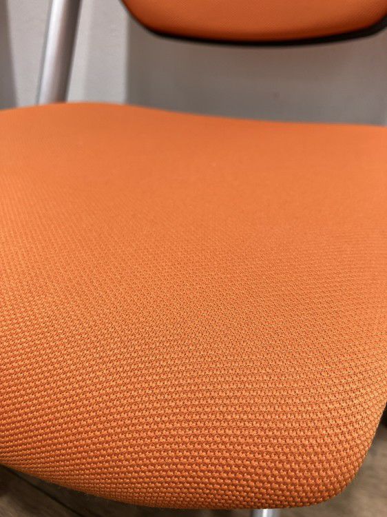 イトーキレクシブシリーズ ネスティングチェア4脚セット 商品画像2