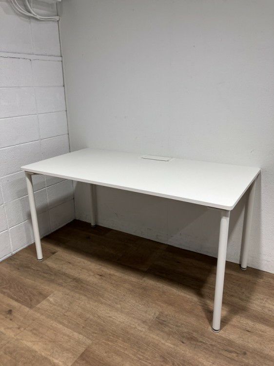 イトーキActiveField(アクティブフィールド)シリーズ 1400平デスク 商品画像1