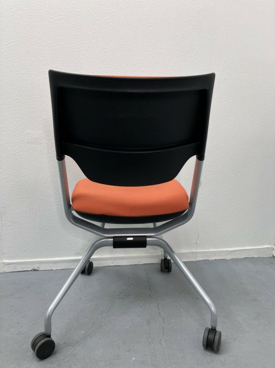 イトーキレクシブシリーズ レクシブチェア 商品画像4