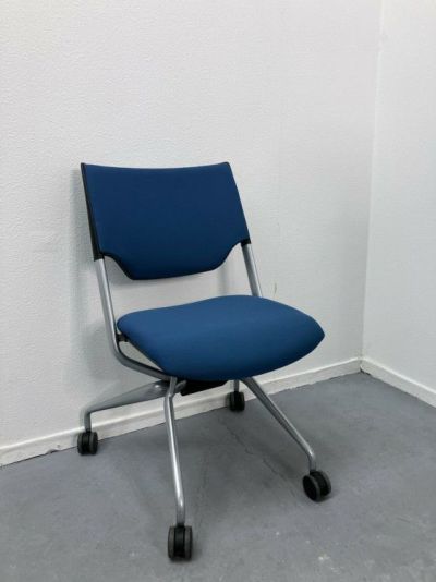 イトーキレクシブチェア 商品画像1