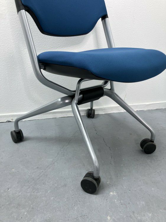 イトーキレクシブチェア 商品画像7