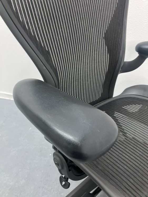 HermanMiller（ハーマンミラー）可動肘付アーロンチェア 商品画像8