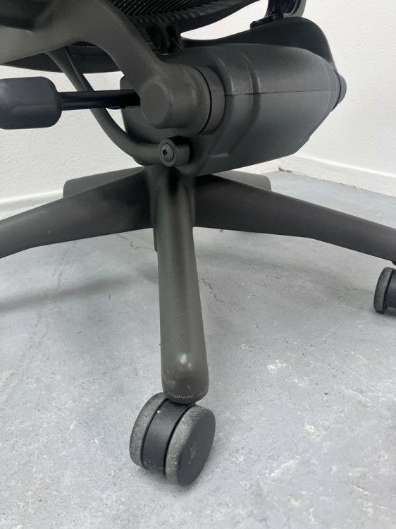 HermanMiller（ハーマンミラー）可動肘付アーロンチェア 商品画像12