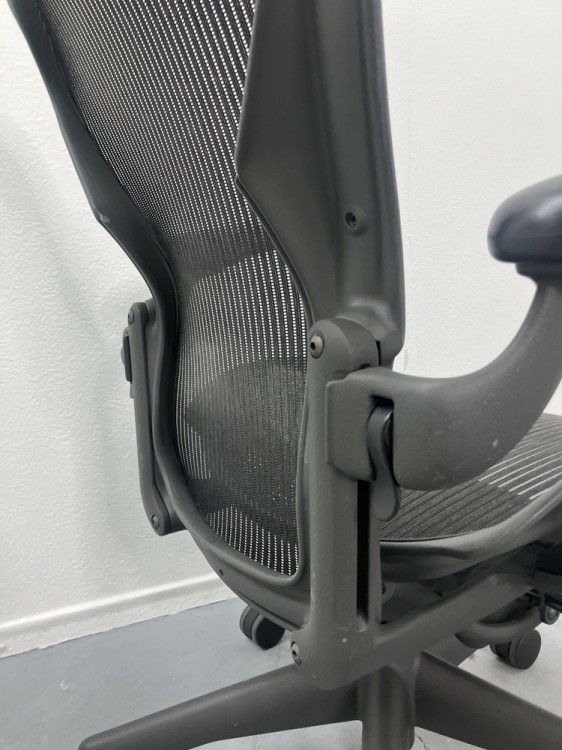 HermanMiller（ハーマンミラー）可動肘付アーロンチェア 商品画像13