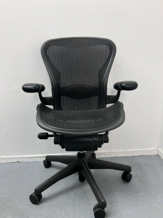 HermanMiller（ハーマンミラー）固定肘付アーロンチェア 商品画像2