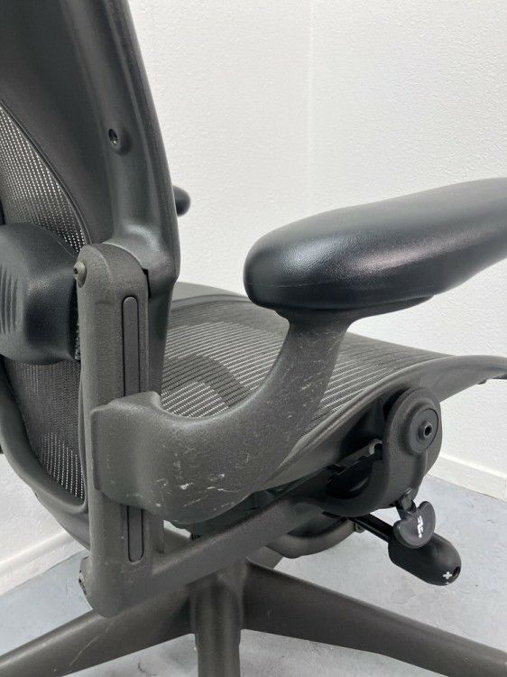 HermanMiller（ハーマンミラー）固定肘付アーロンチェア 商品画像11