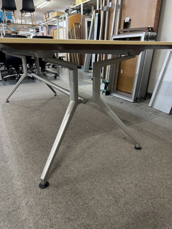 イトーキDDシリーズ ミーティングテーブル 商品画像5