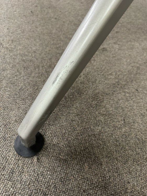 イトーキDDシリーズ ミーティングテーブル 商品画像8