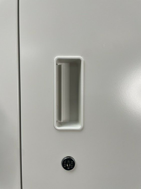 イトーキシンラインシリーズ 両開きクリアトレー上下書庫 商品画像7