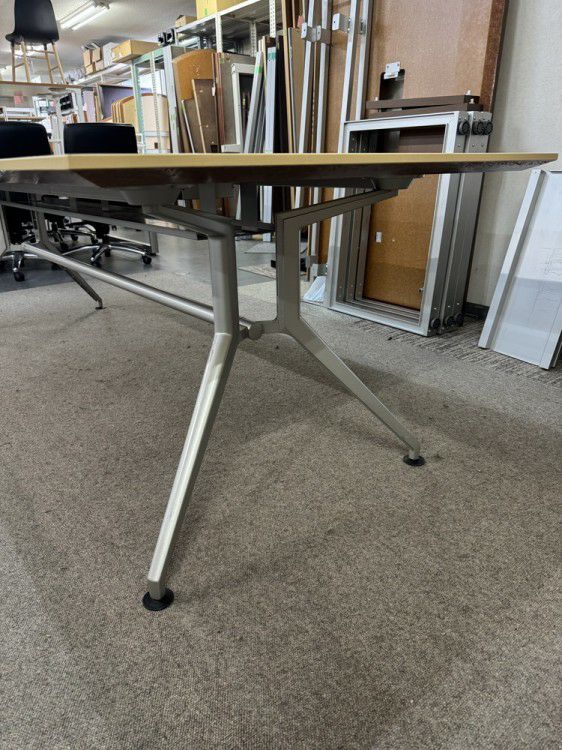 イトーキDDシリーズ ミーティングテーブル 商品画像6