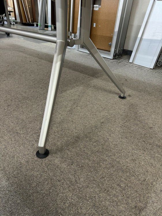 イトーキDDシリーズ ミーティングテーブル 商品画像7