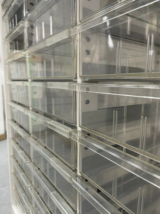 イトーキシンラインシリーズ 両開きクリアトレー上下書庫 商品画像13