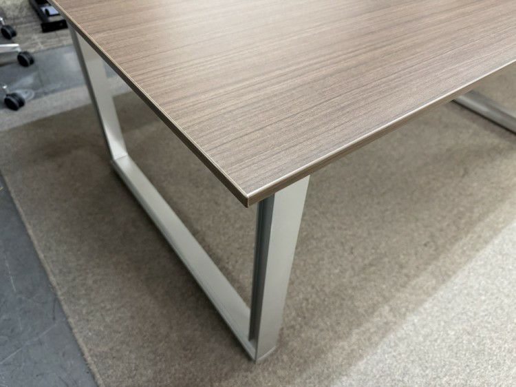 イトーキインフューズシリーズ 3200ミーティングテーブル 商品画像4