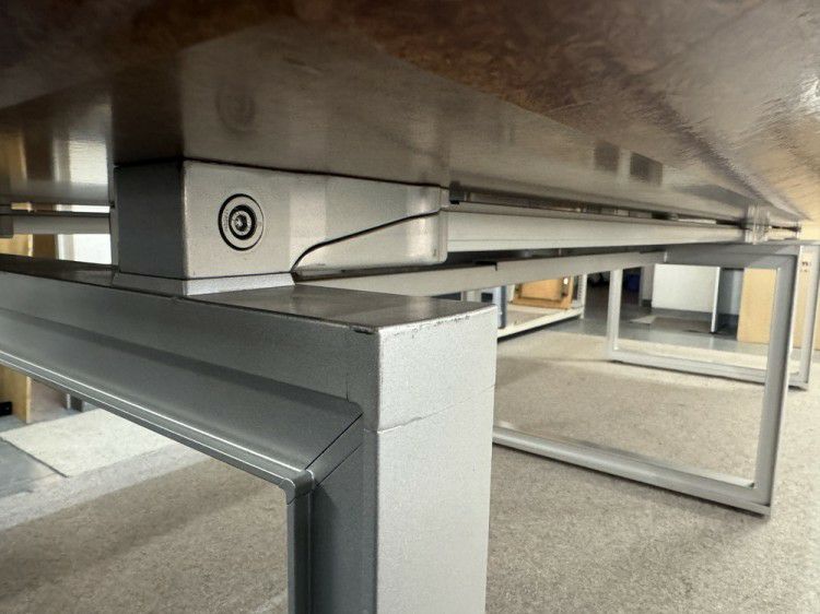 イトーキインフューズシリーズ 3200ミーティングテーブル 商品画像8