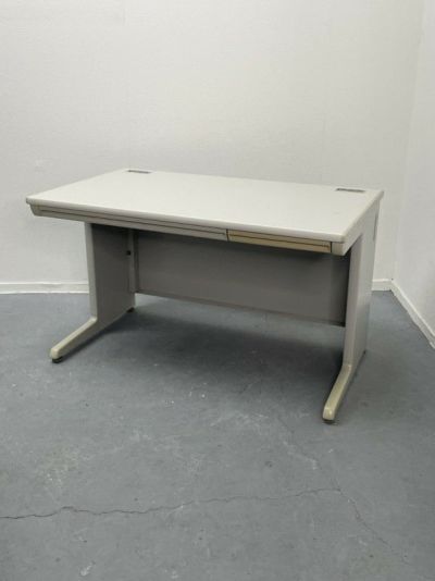 オカムラSDシリーズ 1200平デスク 商品画像1