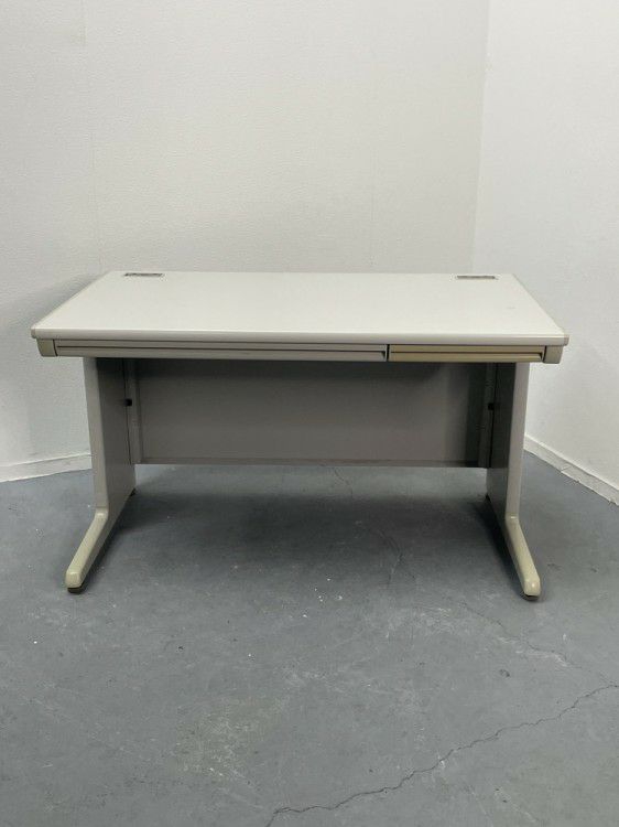 オカムラSDシリーズ 1200平デスク 商品画像2