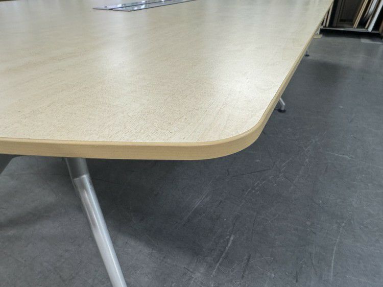 イトーキDDシリーズ 3600ミーティングテーブル 商品画像4