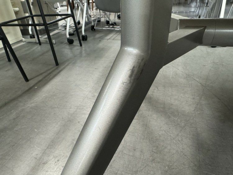 イトーキDDシリーズ 3600ミーティングテーブル 商品画像9