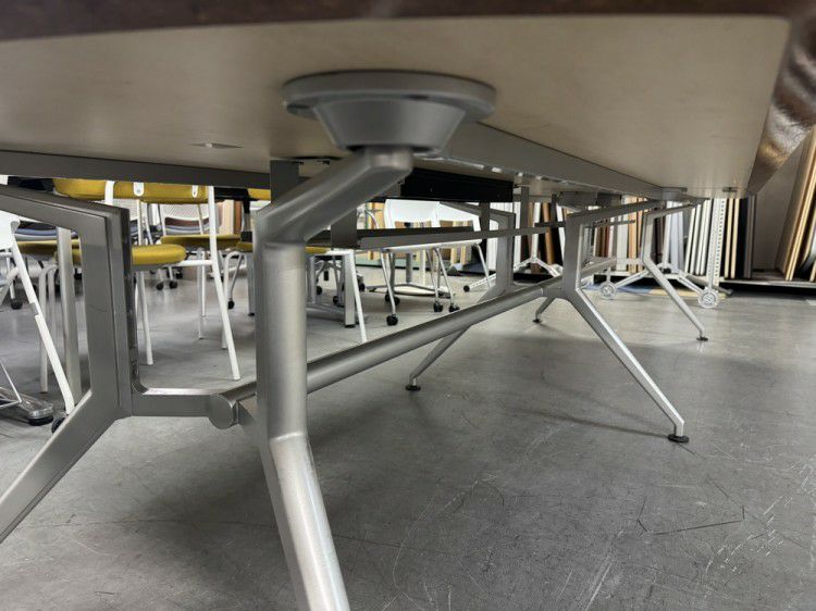 イトーキDDシリーズ 3200ミーティングテーブル 商品画像8