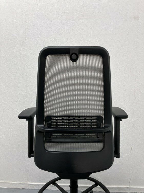 スチールケースパーソナリティシリーズ 肘付パーソナリティチェア 商品画像4