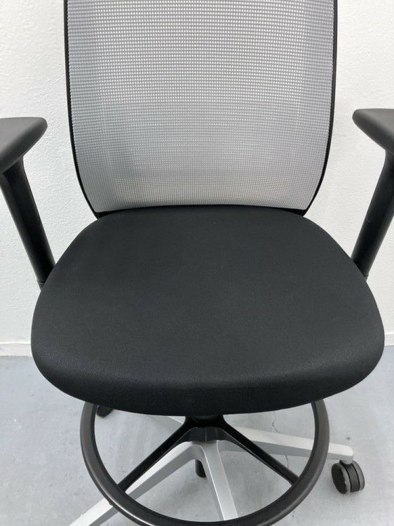 スチールケースパーソナリティシリーズ 肘付パーソナリティチェア 商品画像7